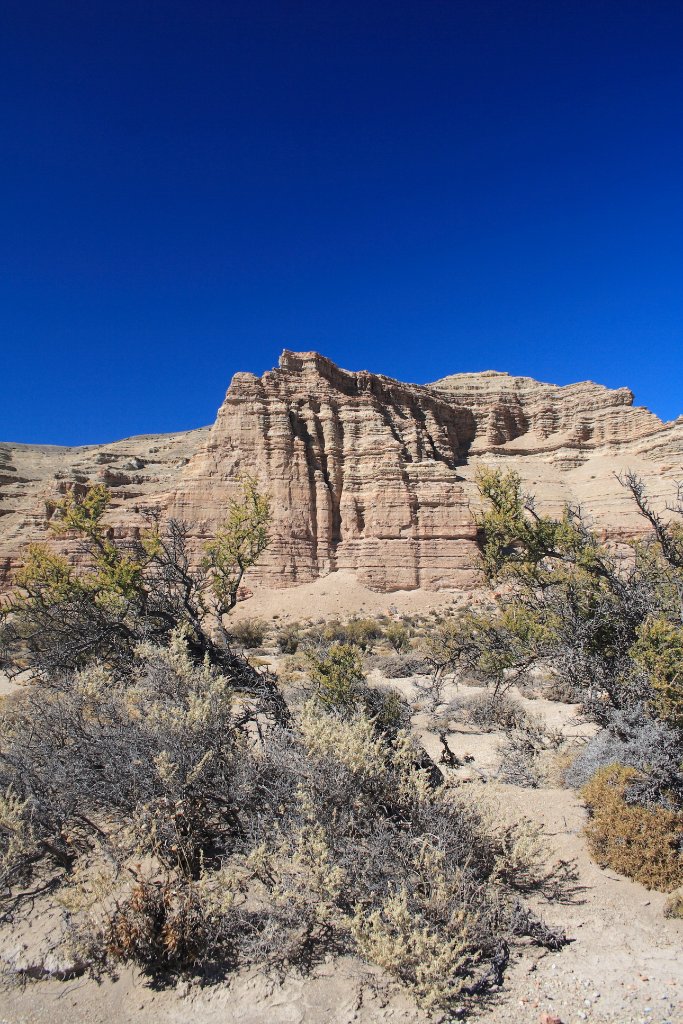 02-Layered deposits at Los Altares.jpg - Layered deposits at Los Altares